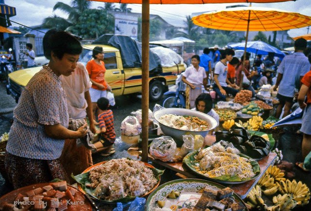 Chum anh cuoc song o thanh pho Chiang Mai nam 1984-Hinh-16